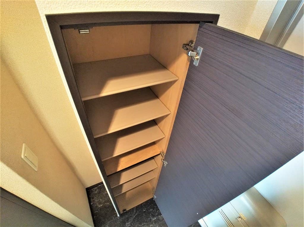 Room image 16