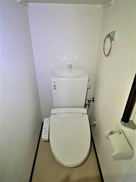 Room image 11