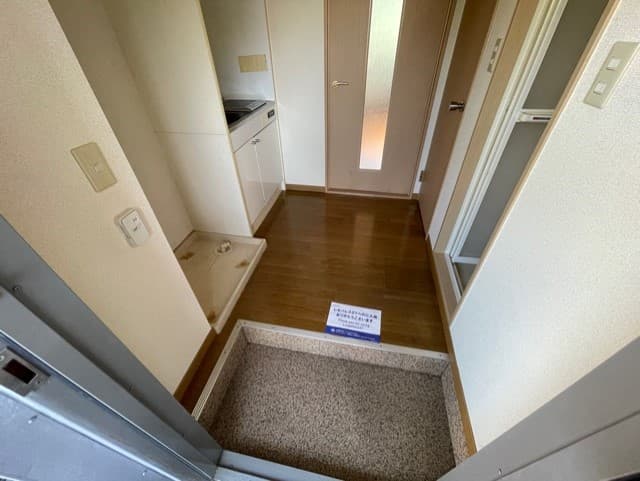 Room image 9