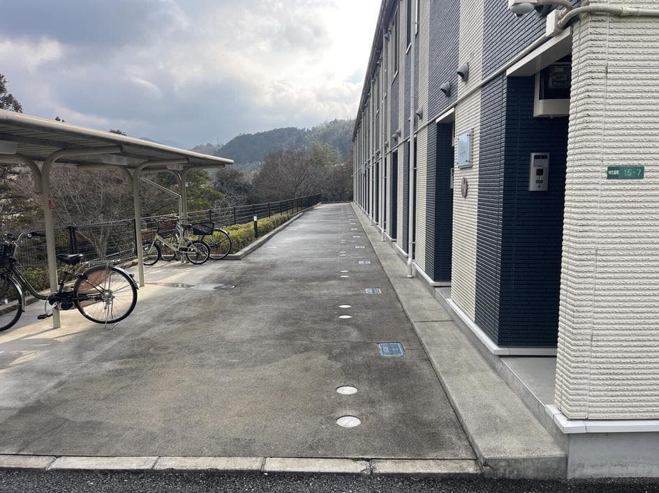 Room image 11