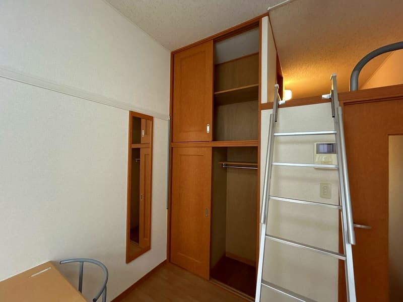 Room image 9