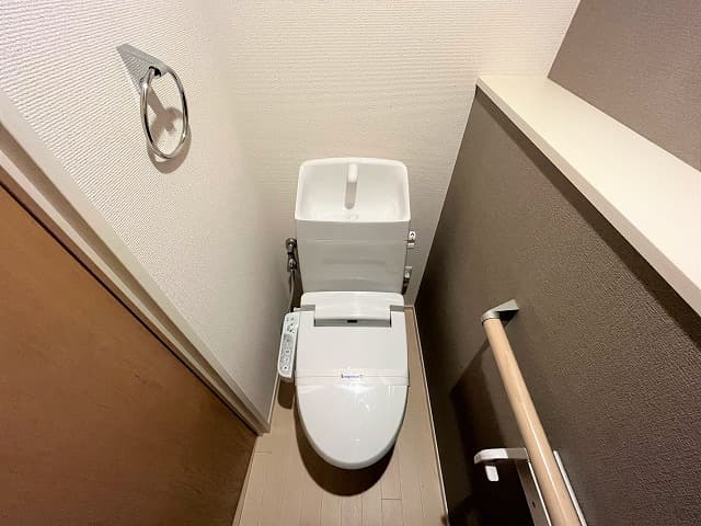 Room image 9