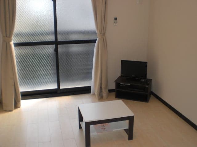 Room image 13