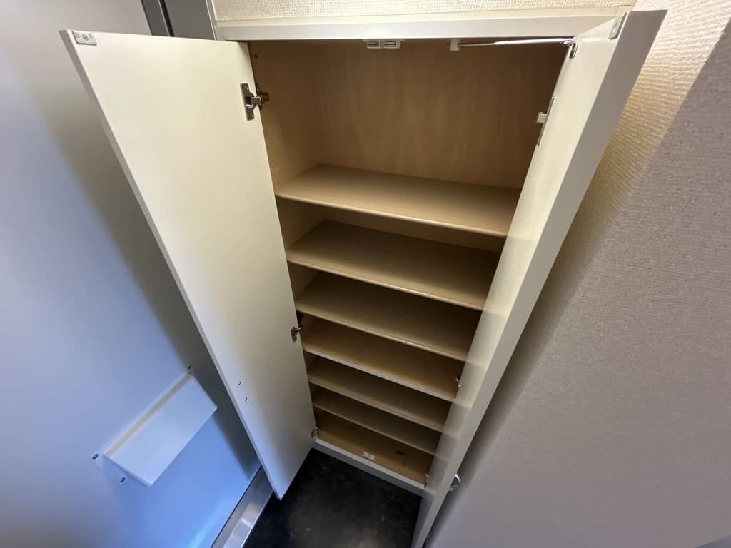 Room image 13