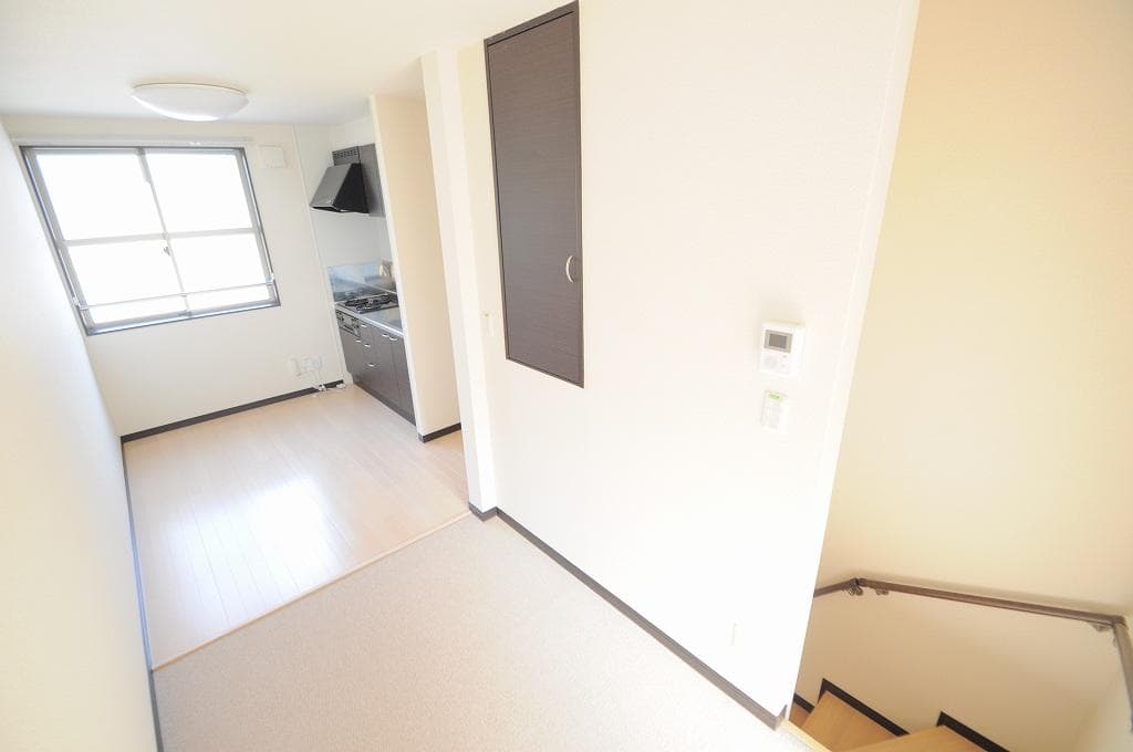 Room image 14