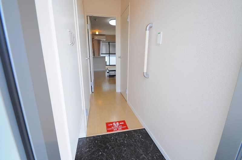 Room image 8