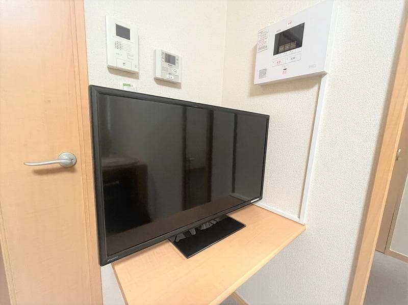 Room image 8