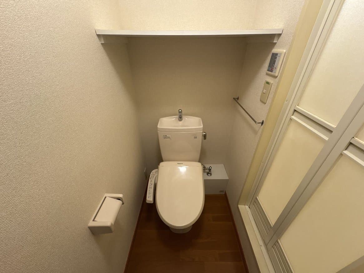 Room image 9