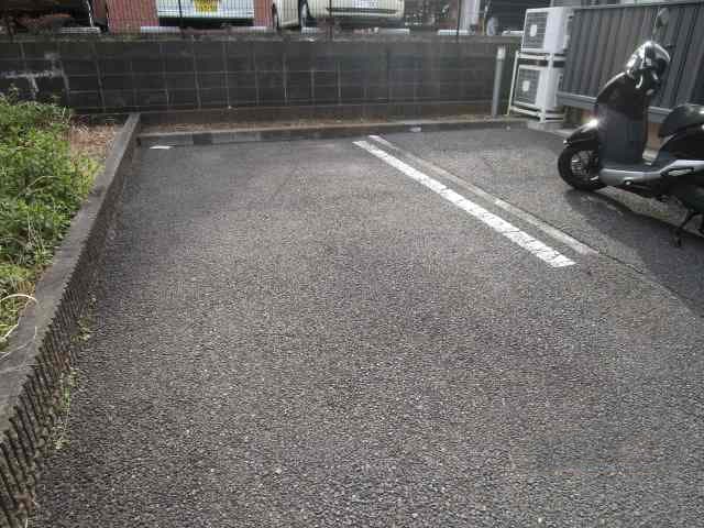 Room image 15