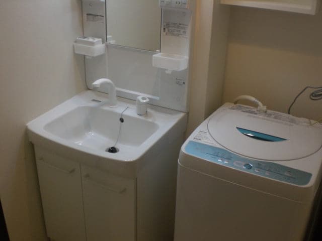 Room image 9