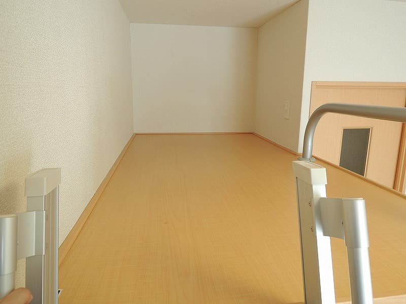 Room image 10
