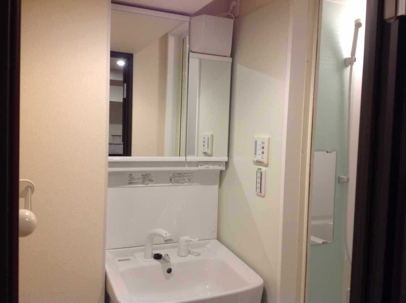 Room image 10