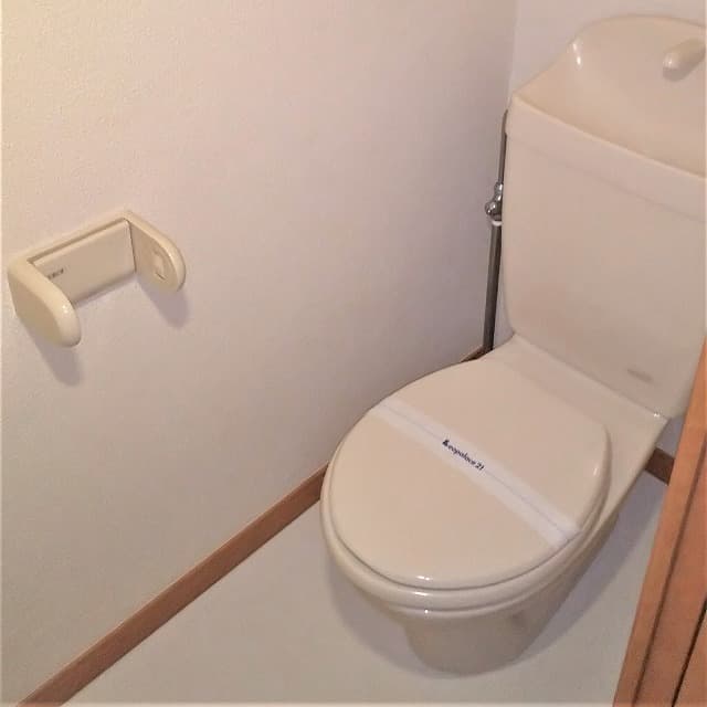 Room image 9