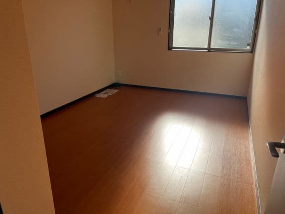 Room image 14