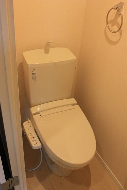 Room image 8