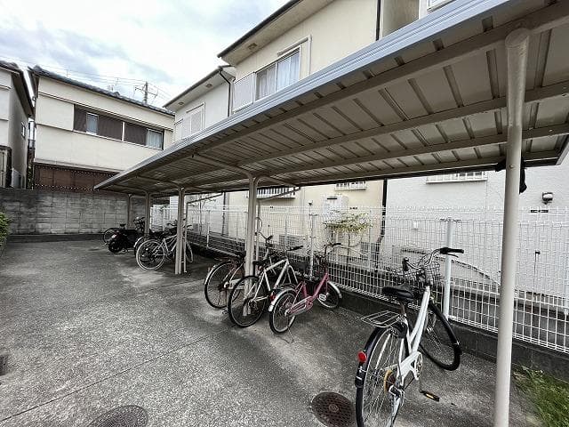 Room image 13