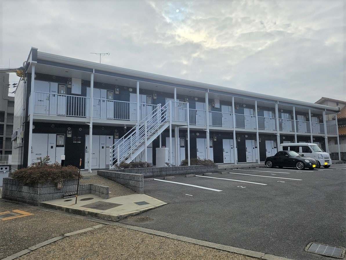 Main Image