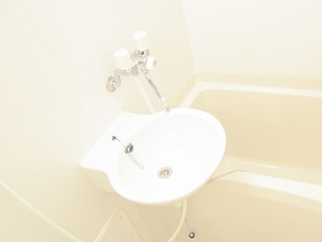 Room image 11