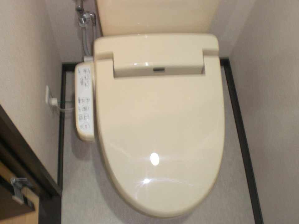Room image 8