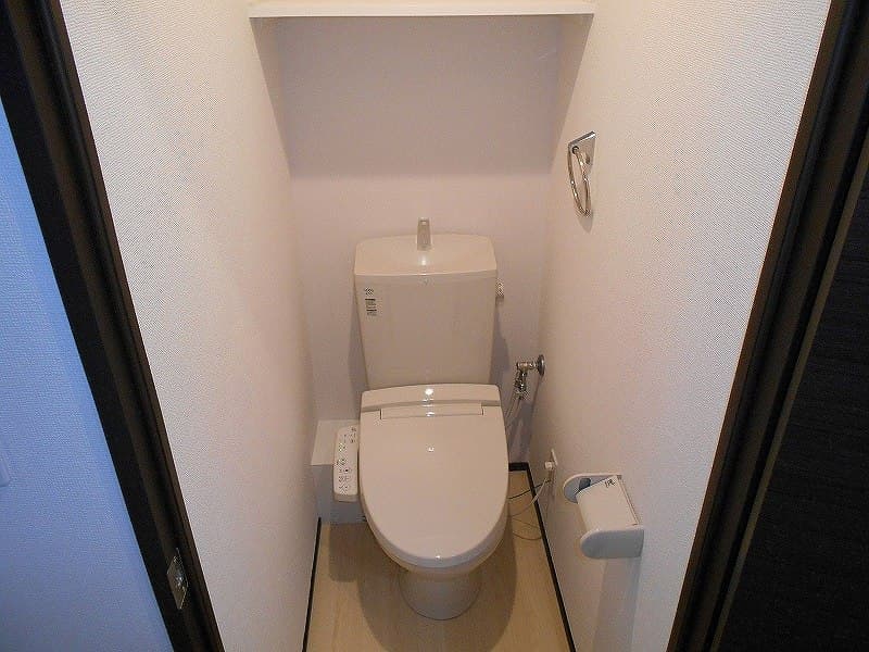 Room image 10