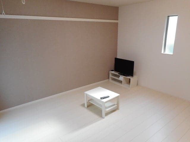 Room image 9