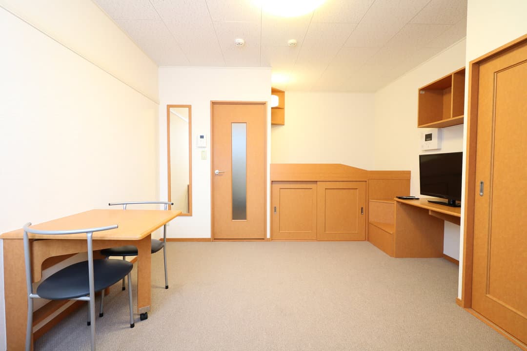Room image 10