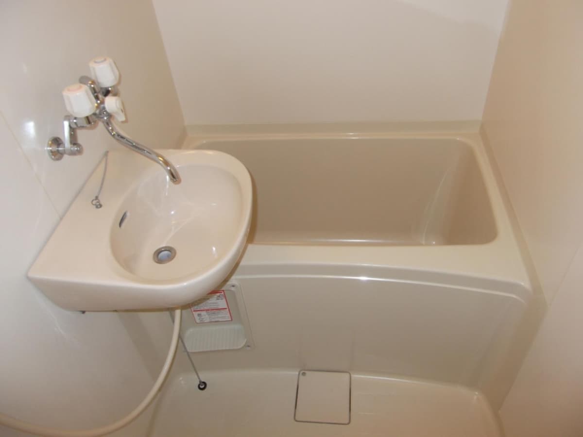 Room image 16
