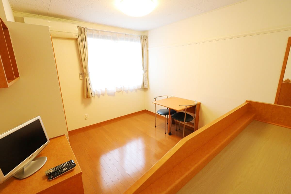 Room image 10