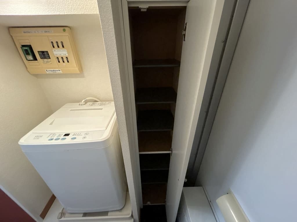 Room image 13