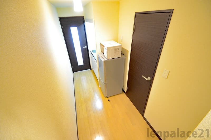 Room image 15