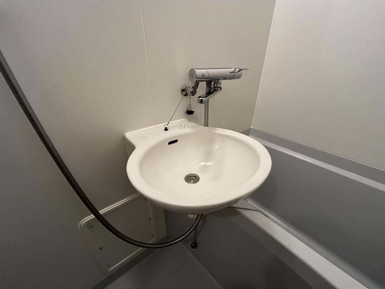 Room image 8