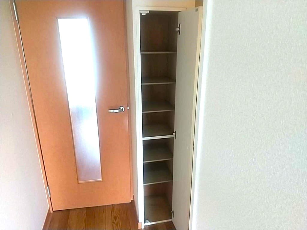 Room image 11