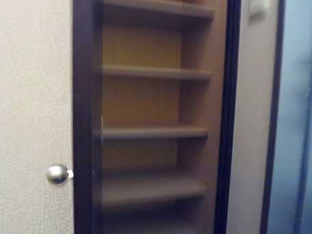 Room image 14