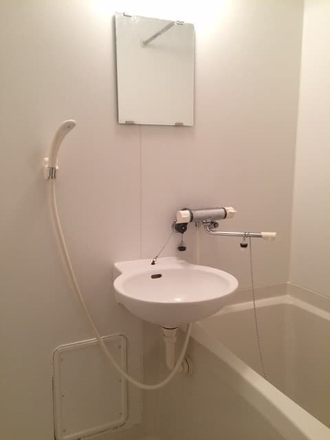 Room image 8