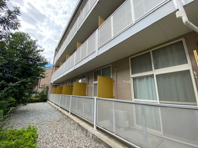 Room image 11