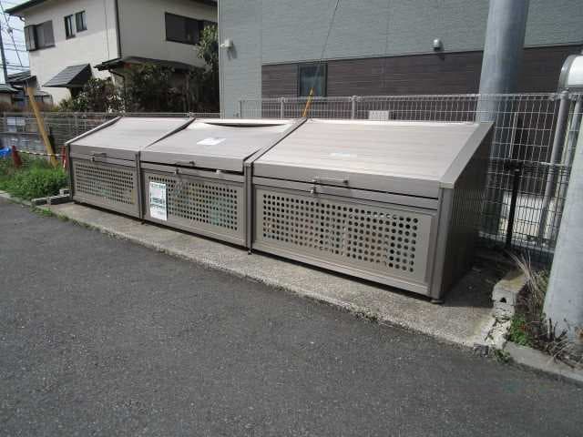 Room image 12
