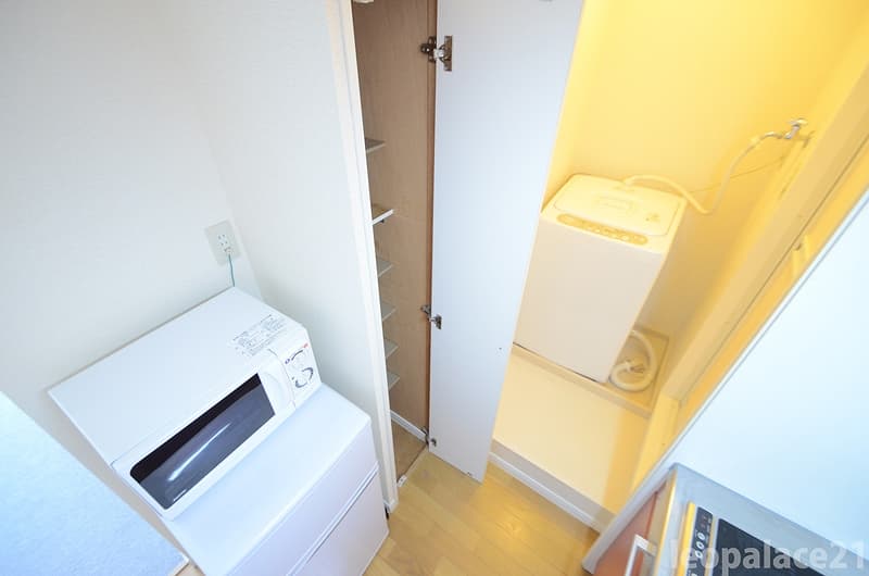 Room image 9