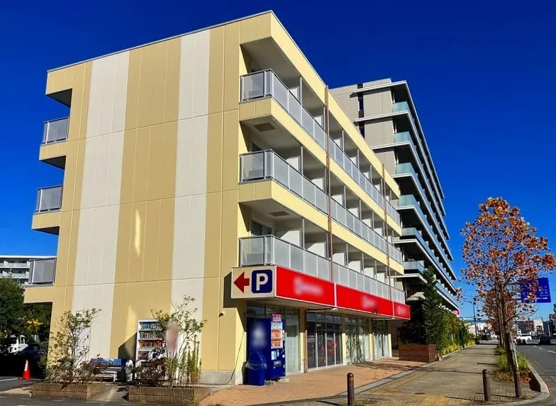 Main exterior of leopalace Hieda