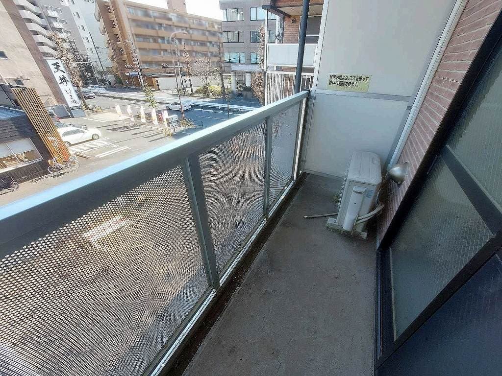 Room image 11