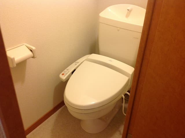 Room image 8