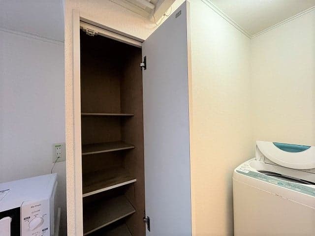 Room image 15