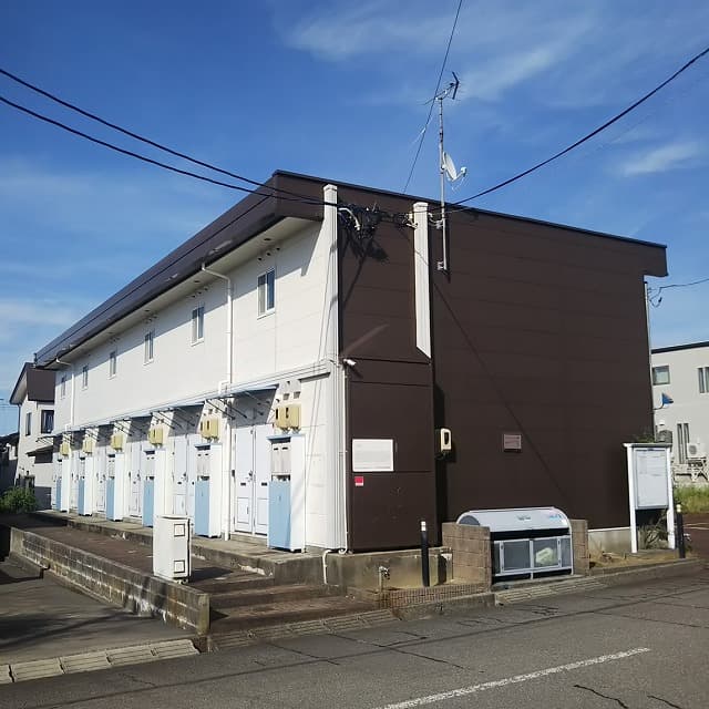 Main exterior of leopalace Cherry Gate