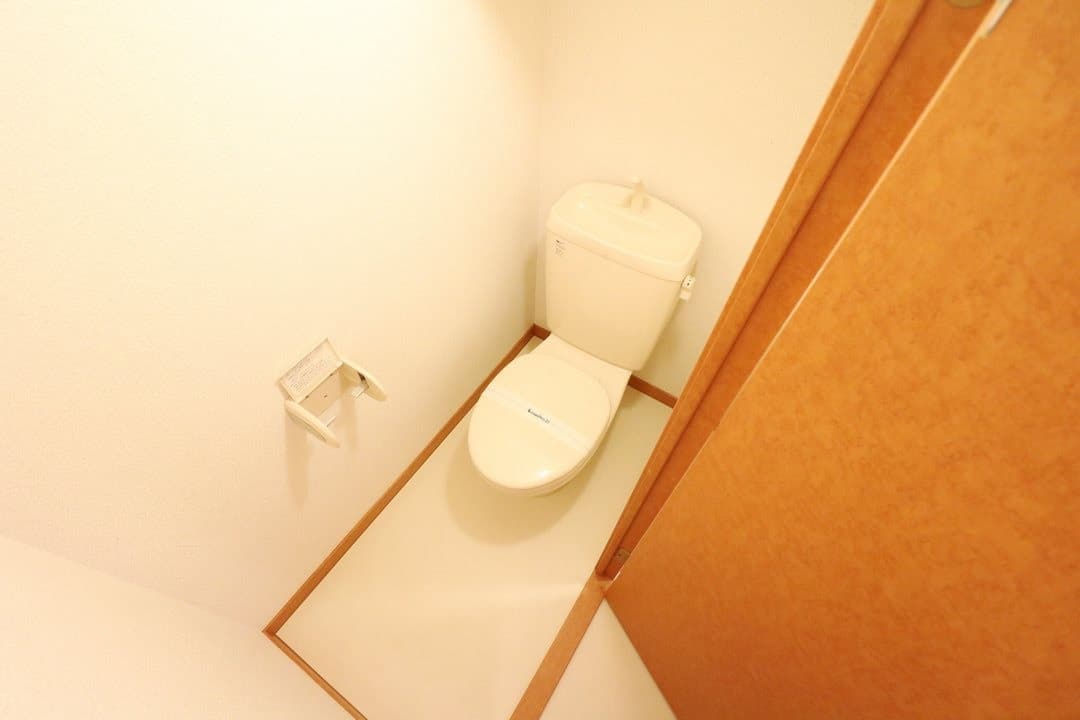 Room image 10