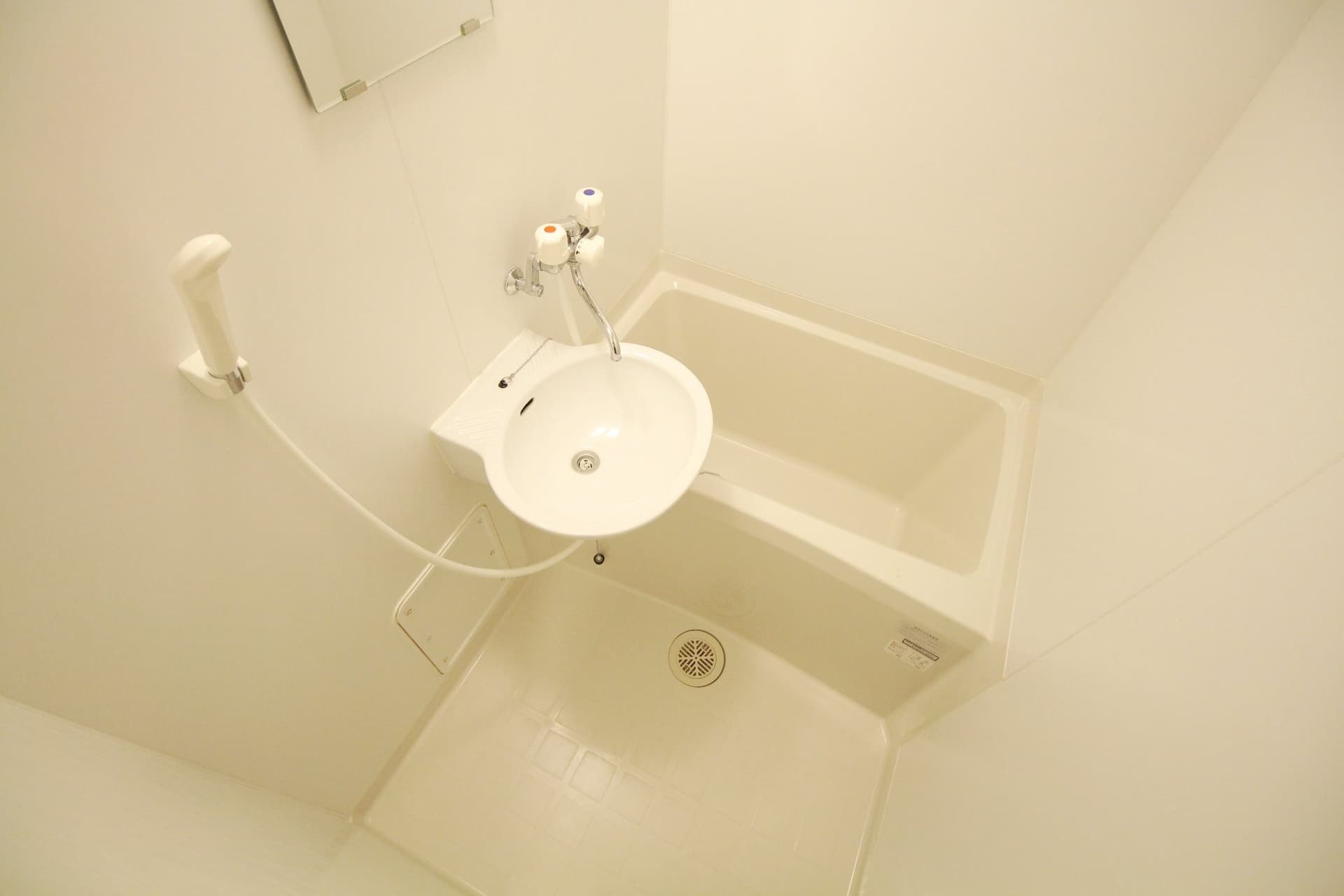 Room image 9