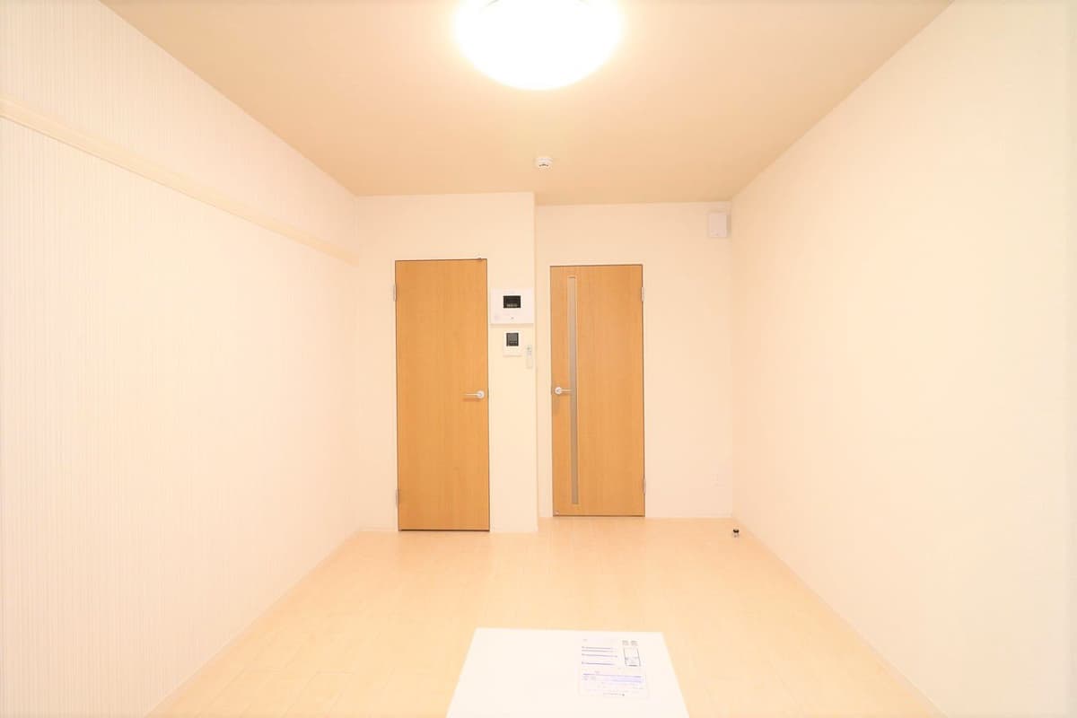 Room image 11