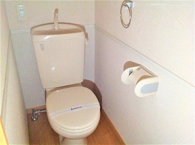 Room image 12