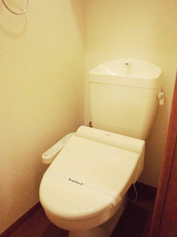 Room image 11