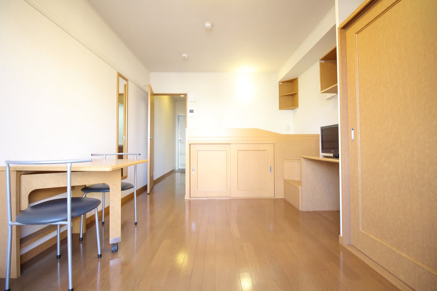Room image 9