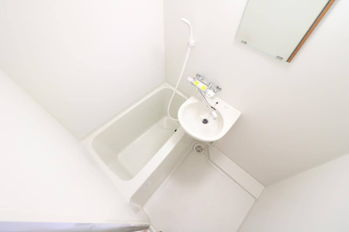 Room image 15