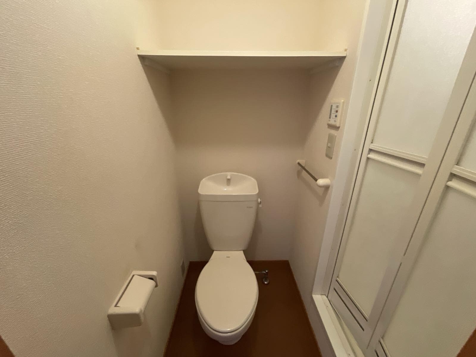 Room image 9
